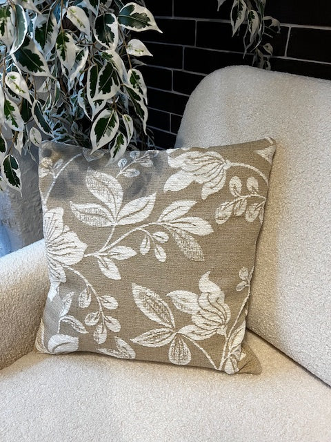 Decorative Cushion “Floral Classic” – 45 × 45 cm