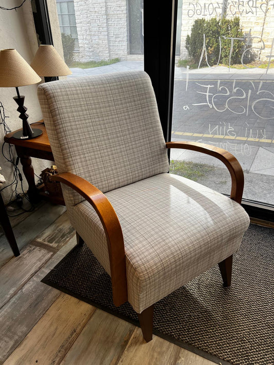 Elegant Upholstered Armchair in Light Grey